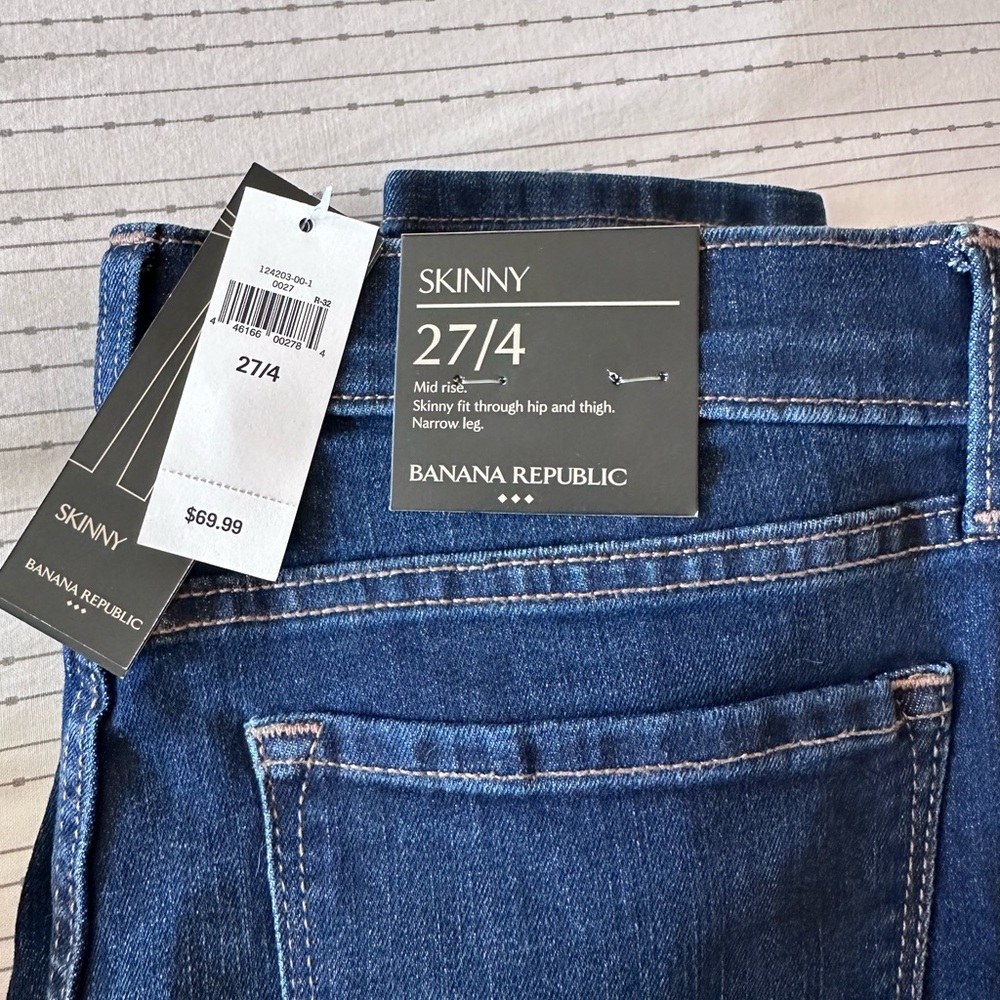 2 pair Banana Republic Women's Skinny Jeans - Dark Blue